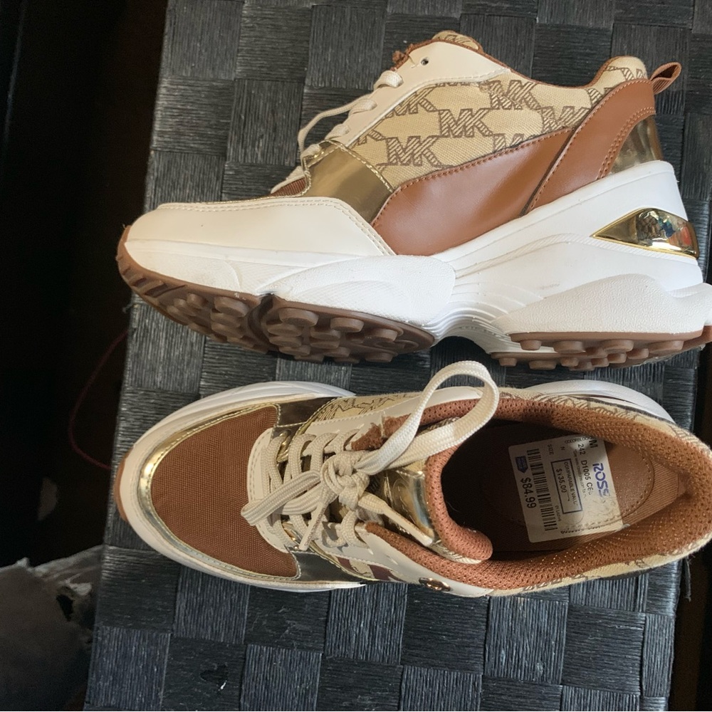 Brand new women’s 7 Micheal kors sneakers